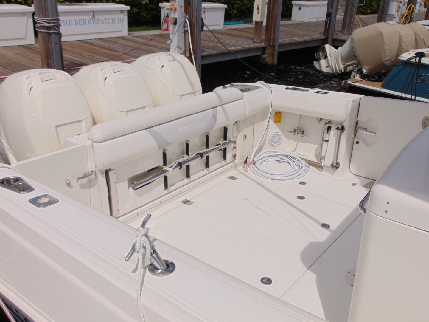 Slide: The Image of Boston Whaler 370 Outrage 2013 - 4739614