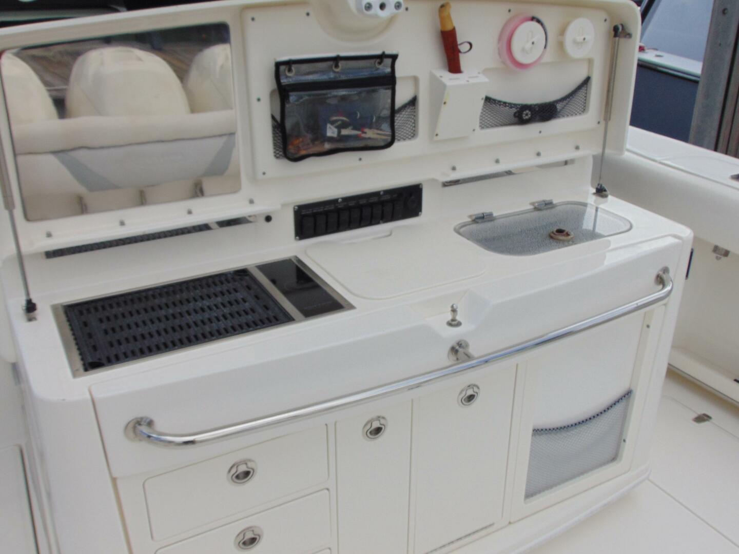 Slide: The Image of Boston Whaler 370 Outrage 2013 - 4739617