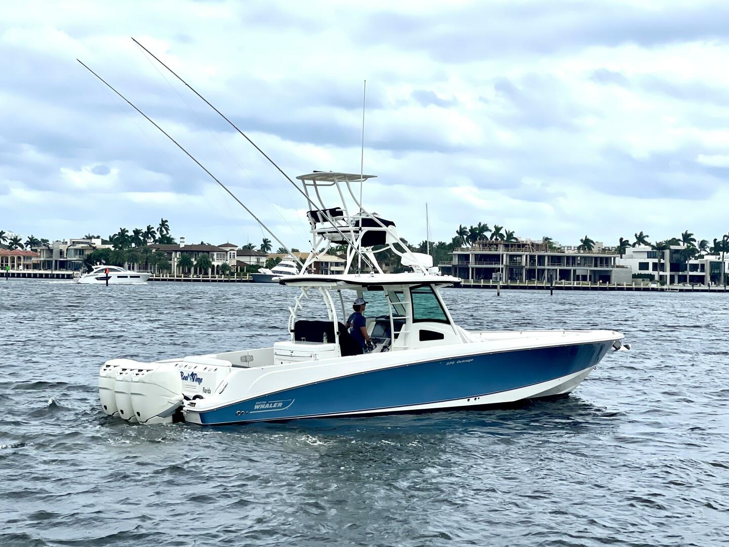 Slide: The Image of Boston Whaler 370 Outrage 2013 - 4745206