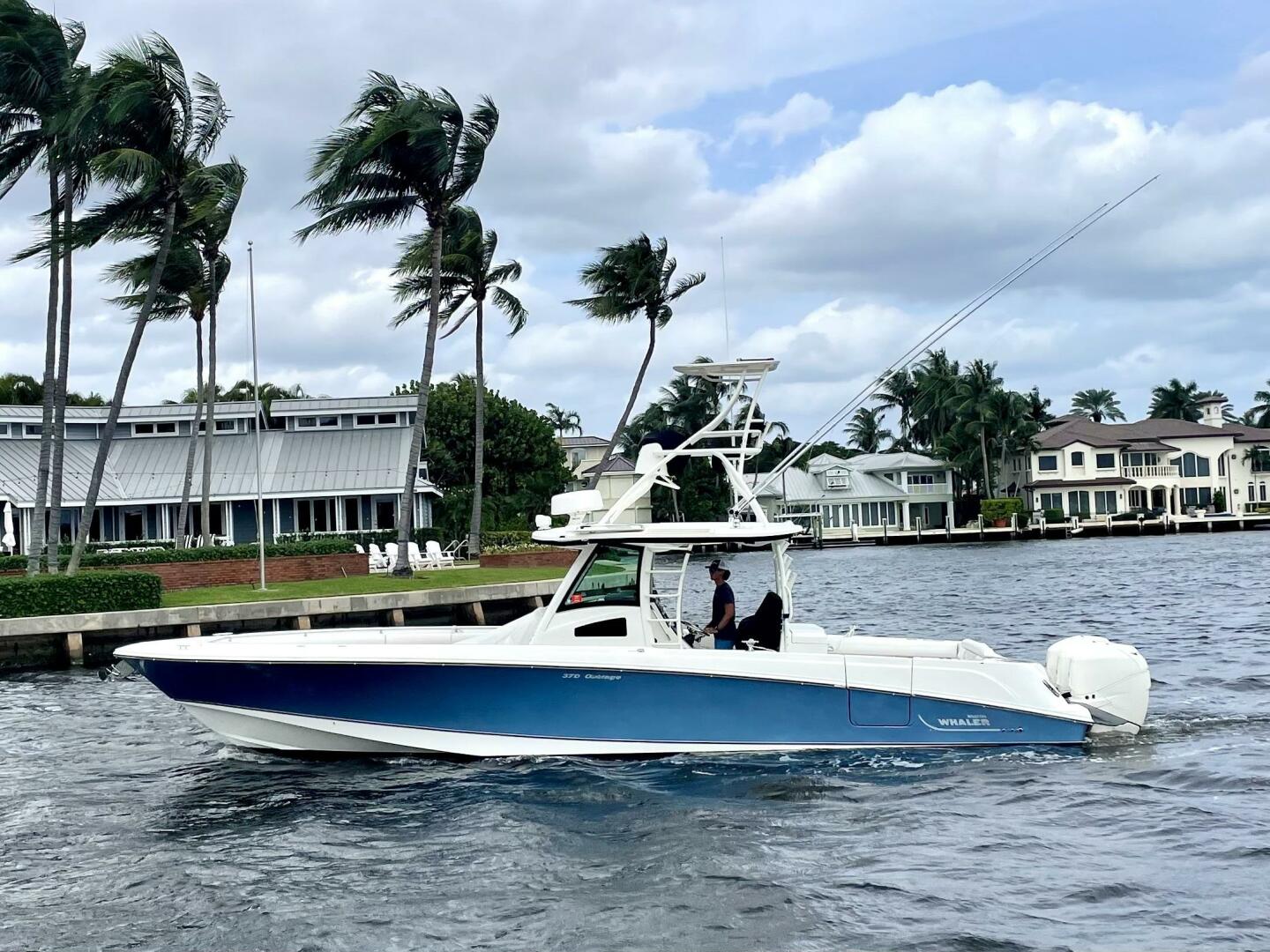Slide: The Image of Boston Whaler 370 Outrage 2013 - 4745207