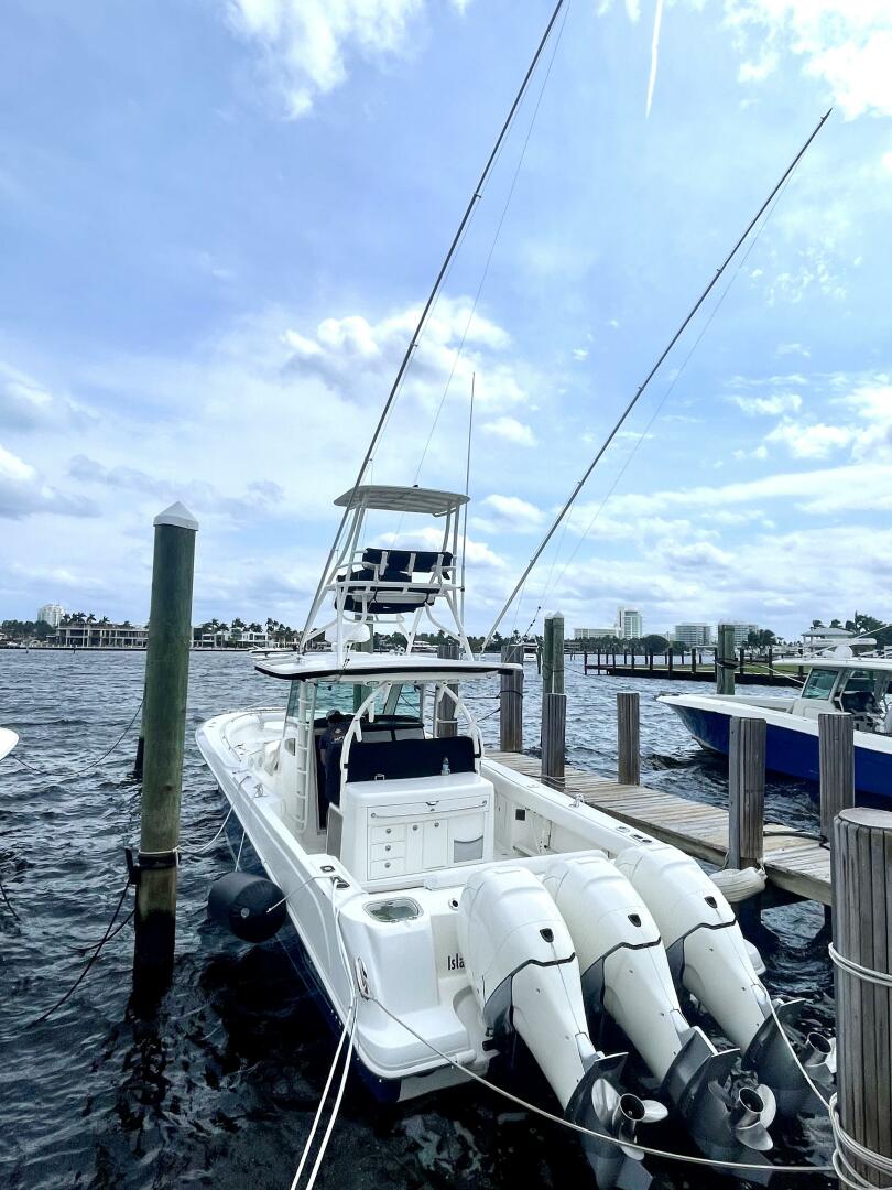 Slide: The Image of Boston Whaler 370 Outrage 2013 - 4745212