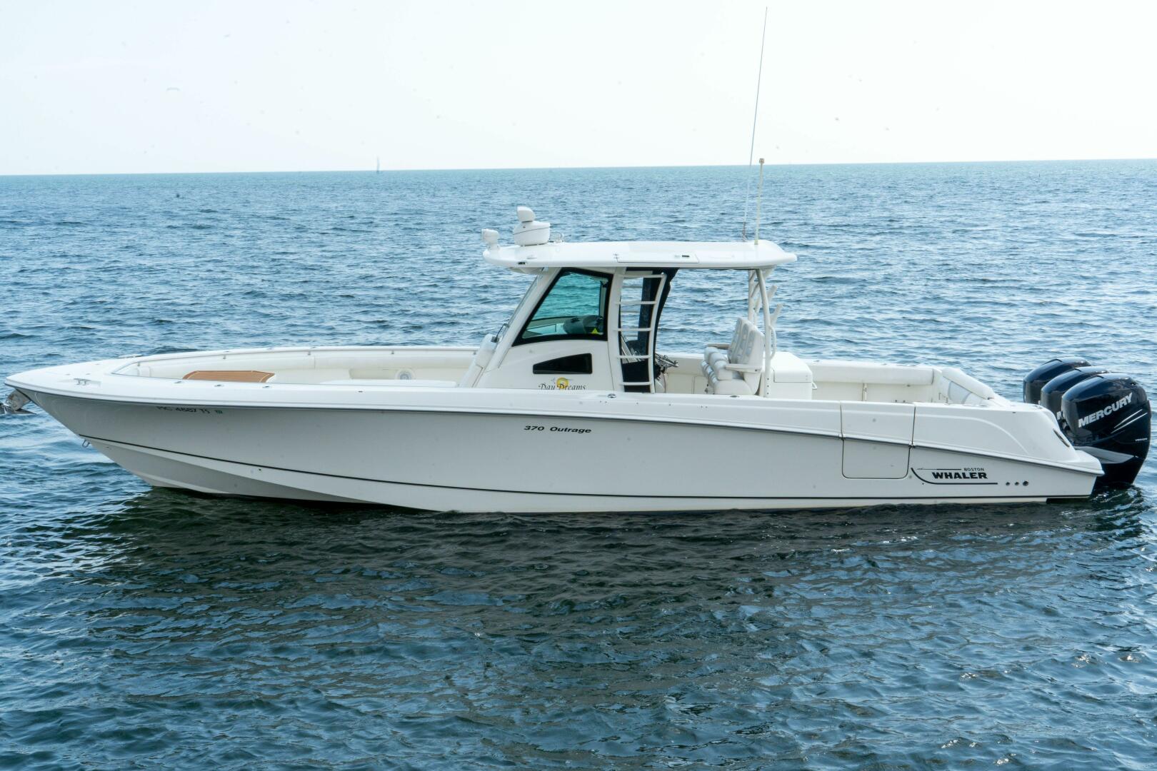 Slide: The Image of Boston Whaler 370 Outrage 2015 - 5563520