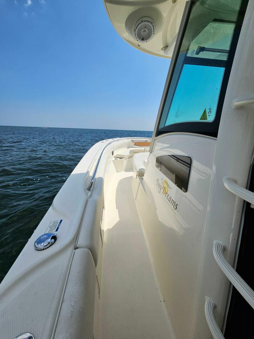 Slide: The Image of Boston Whaler 370 Outrage 2015 - 5563530