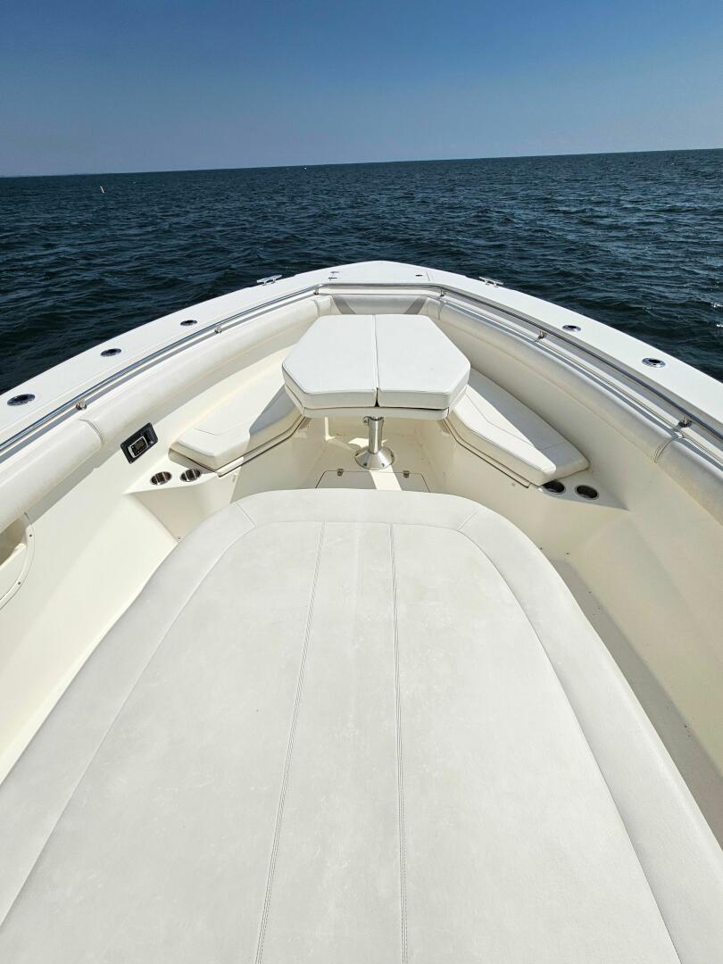Slide: The Image of Boston Whaler 370 Outrage 2015 - 5563533