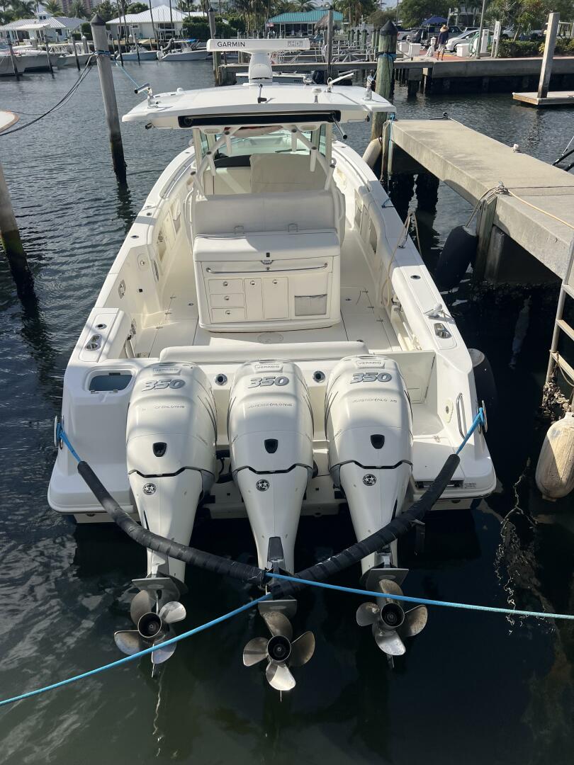 Slide: The Image of Boston Whaler 370 Outrage 2016 - 5041365