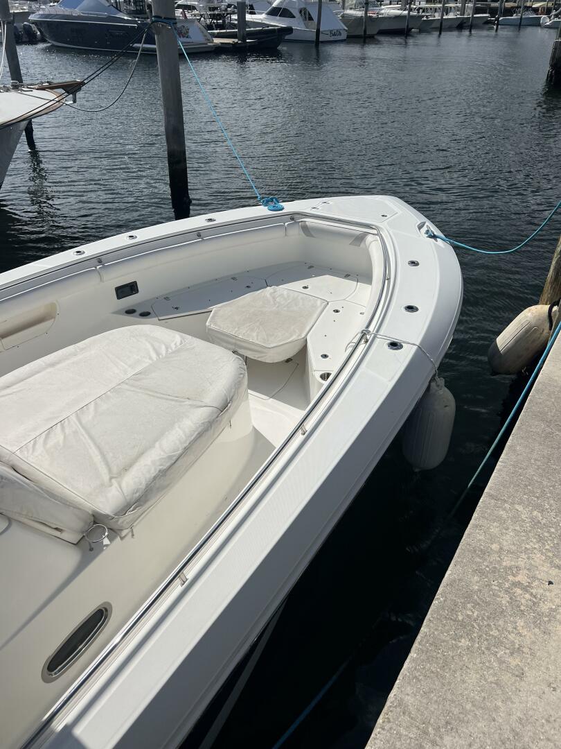 Slide: The Image of Boston Whaler 370 Outrage 2016 - 5041367