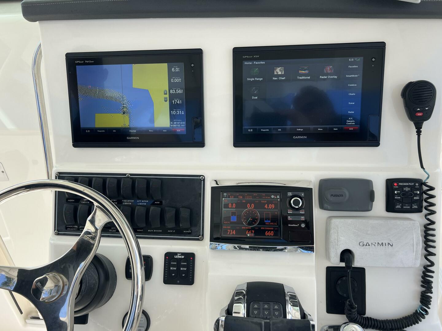 Slide: The Image of Boston Whaler 370 Outrage 2016 - 5041368