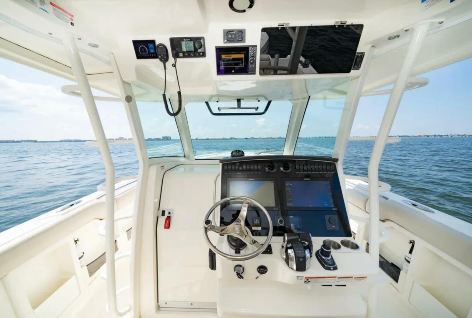 Slide: The Image of Boston Whaler 38 2021 - 5287795
