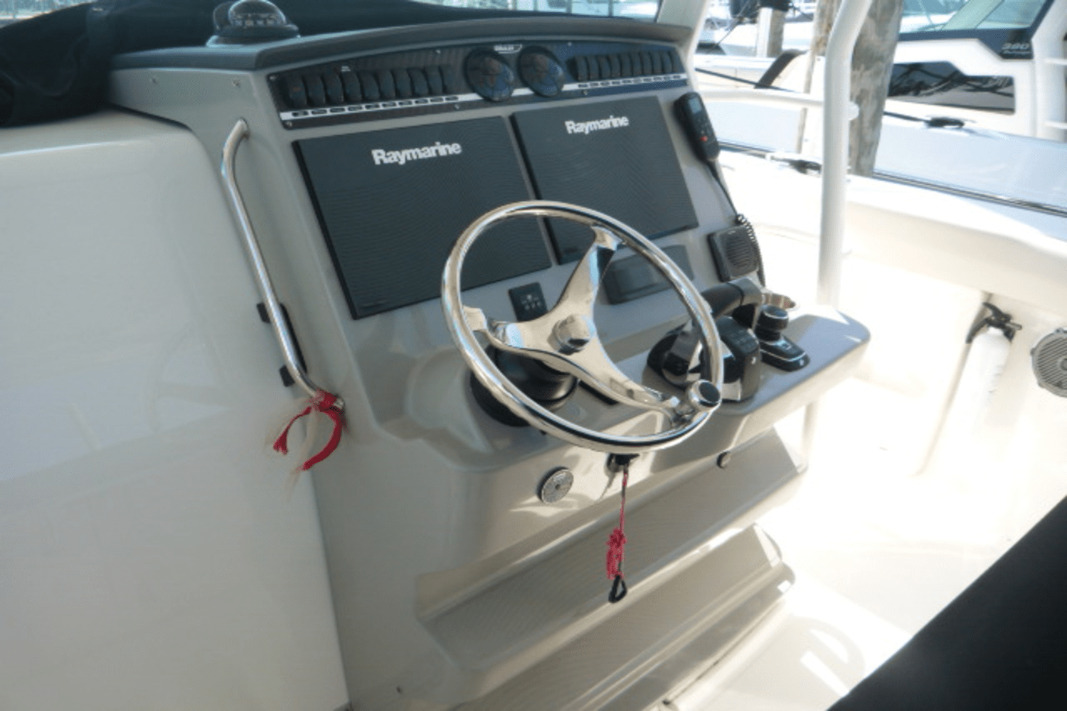 Slide: The Image of Boston Whaler 380 OUTRAGE 2017 - 27