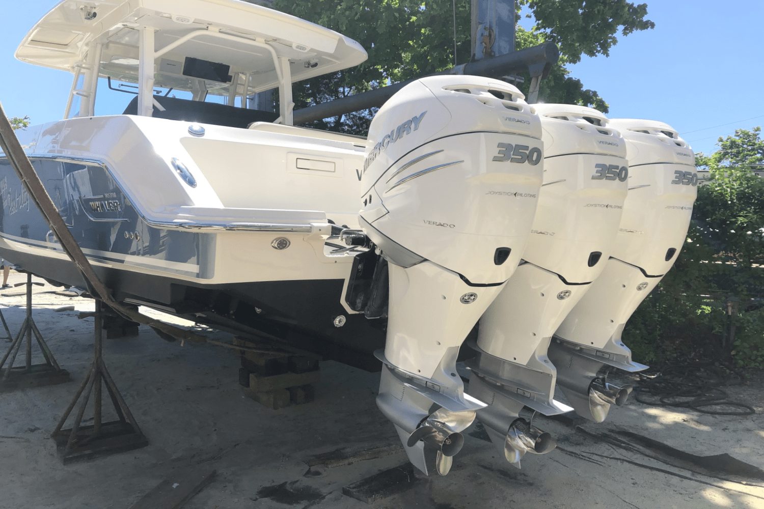 Slide: The Image of Boston Whaler 380 OUTRAGE 2017 - 34