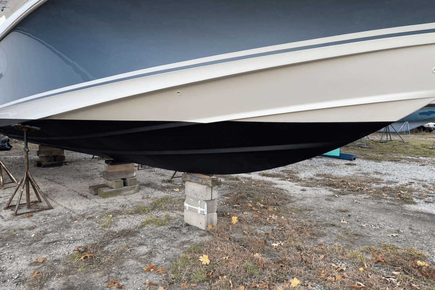 Slide: The Image of Boston Whaler 380 OUTRAGE 2017 - 42