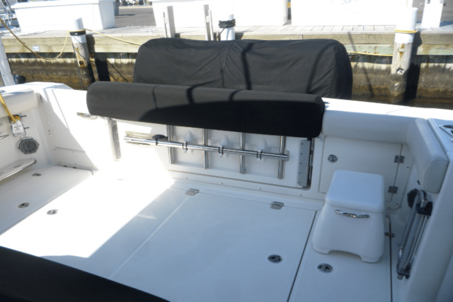 Slide: The Image of Boston Whaler 380 OUTRAGE 2017 - 5