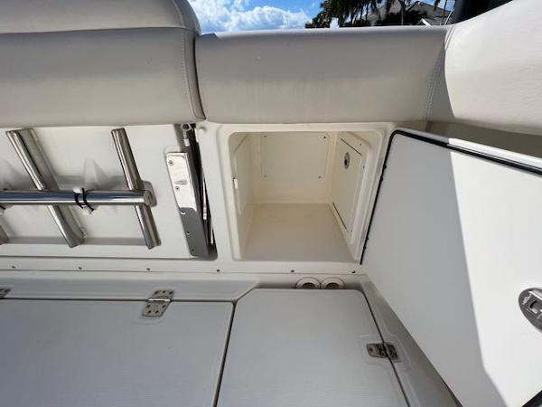 Slide: The Image of SYS YACHT SALES/ALEX ROWE - 18