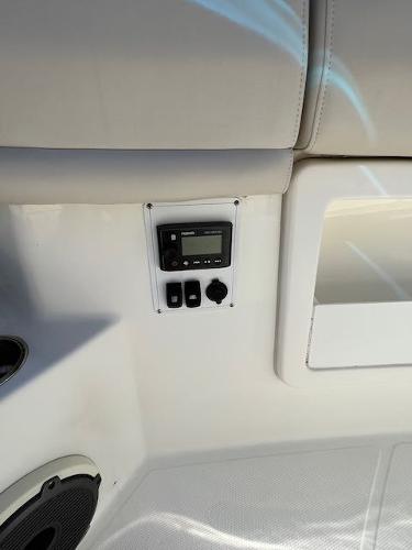 Slide: The Image of SYS YACHT SALES/ALEX ROWE - 44