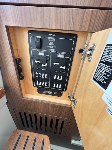 Slide: The Image of SYS YACHT SALES/ALEX ROWE - 56