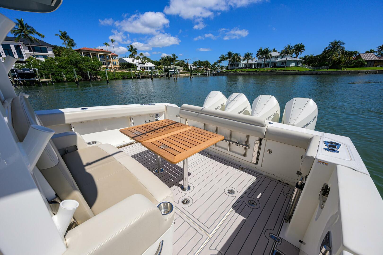Slide: The Image of Boston Whaler 380 Outrage 2021 - 5349131