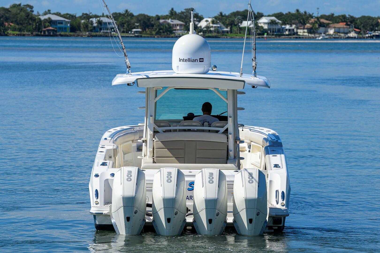 Slide: The Image of Boston Whaler 380 Outrage 2021 - 5349166