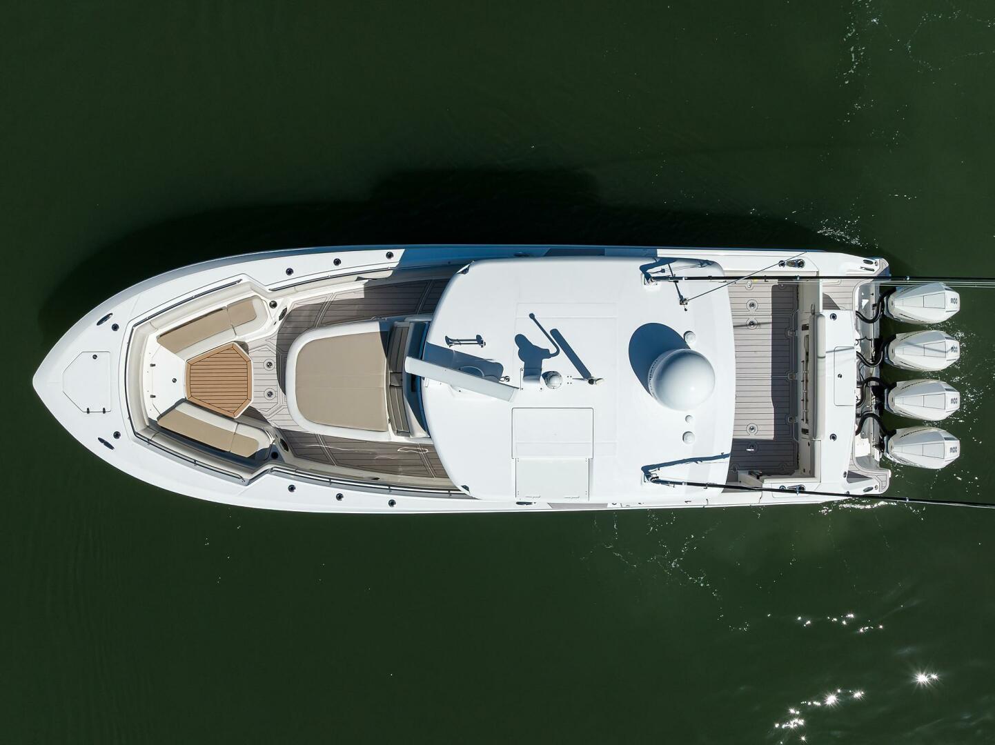 Slide: The Image of Boston Whaler 380 Outrage 2021 - 5349178