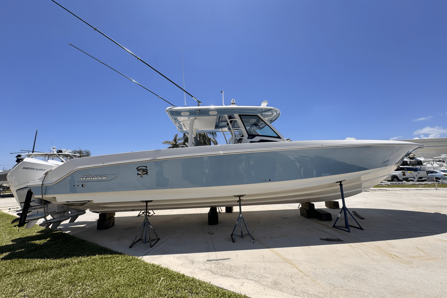 Slide: The Image of Boston Whaler 380 OUTRAGE 2022 - 1