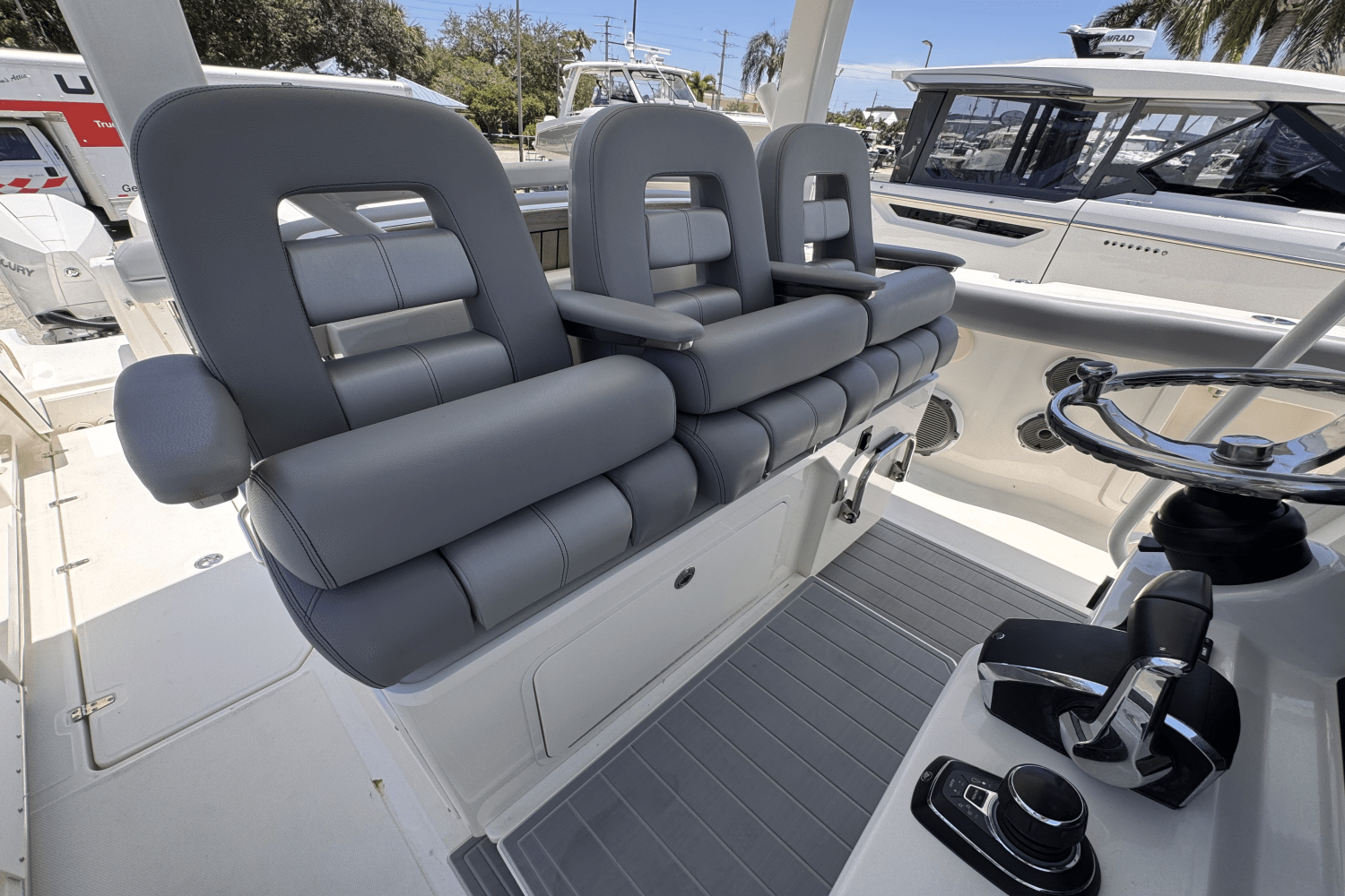 Slide: The Image of Boston Whaler 380 OUTRAGE 2022 - 10