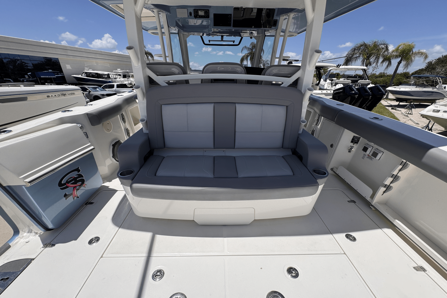 Slide: The Image of Boston Whaler 380 OUTRAGE 2022 - 8