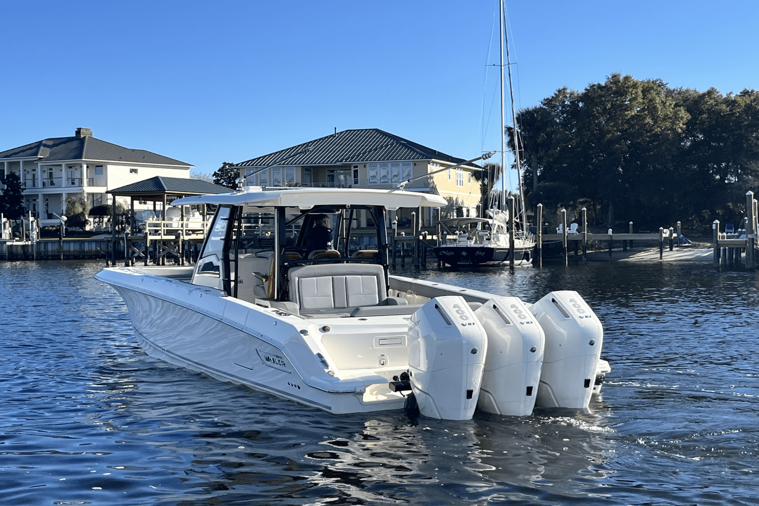 Slide: The Image of Boston Whaler 380 Outrage 2024 - 1