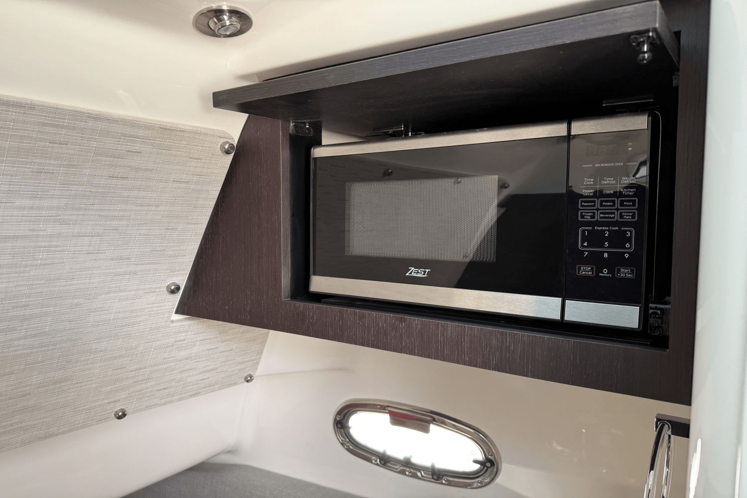 Slide: The Image of Boston Whaler 380 Outrage 2024 - 17