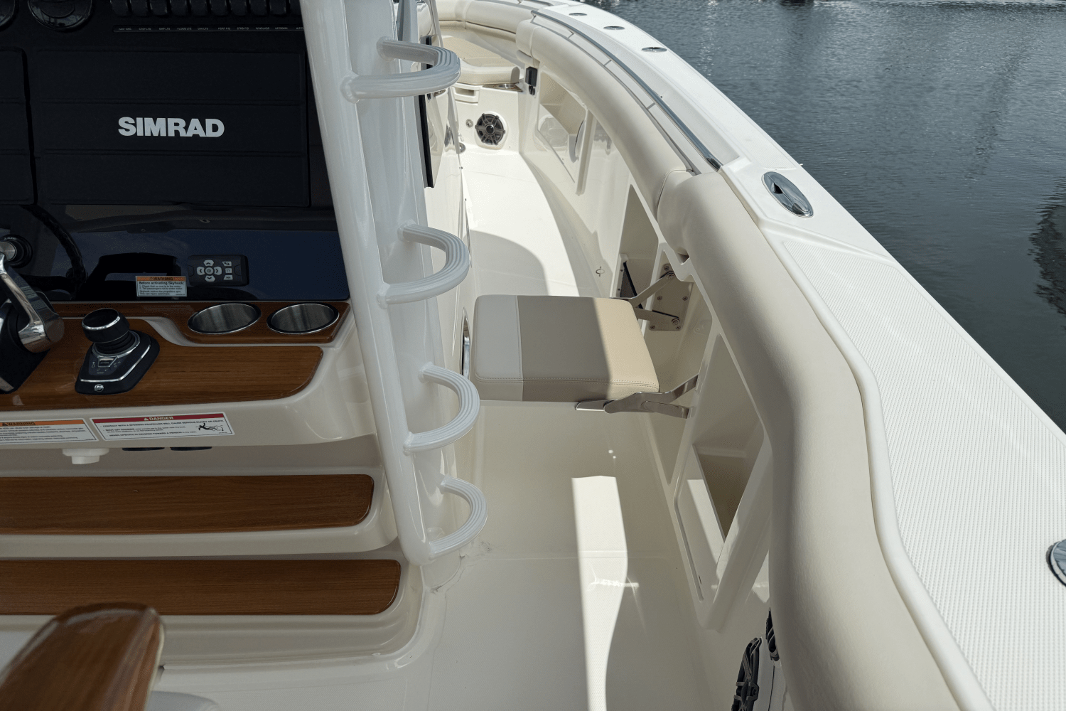 Slide: The Image of Boston Whaler 380 Outrage 2024 - 18
