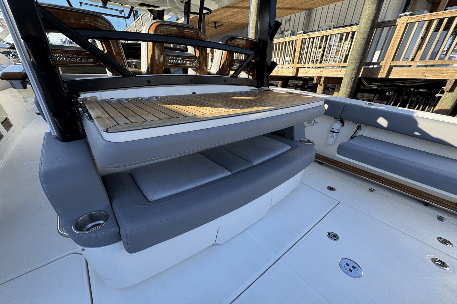 Slide: The Image of Boston Whaler 380 Outrage 2024 - 19