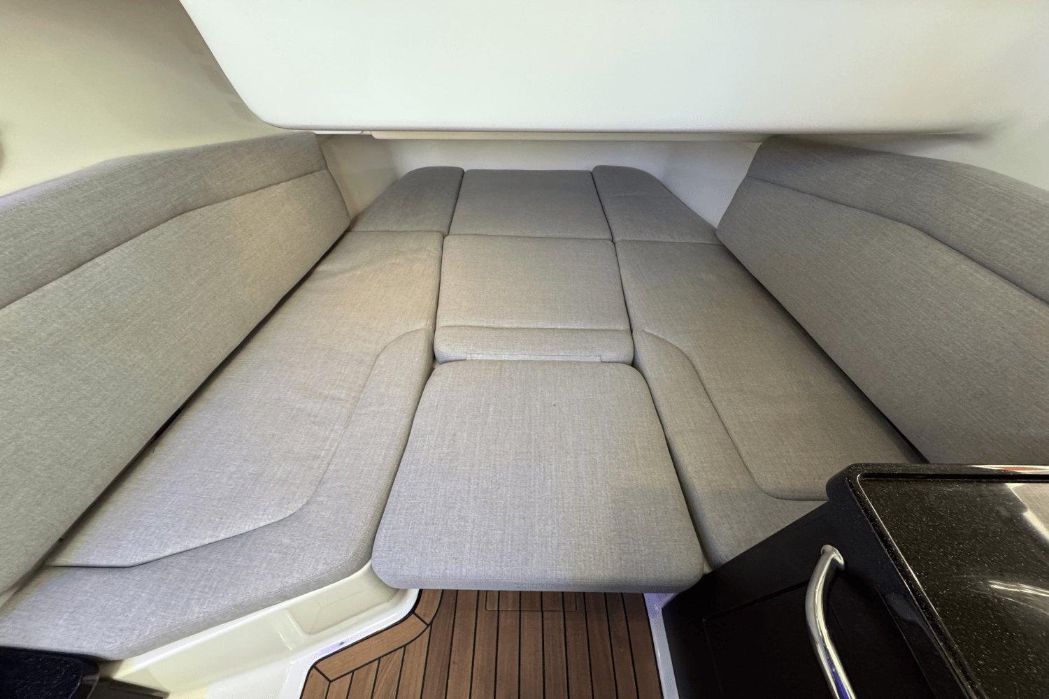 Slide: The Image of Boston Whaler 380 Outrage 2024 - 27