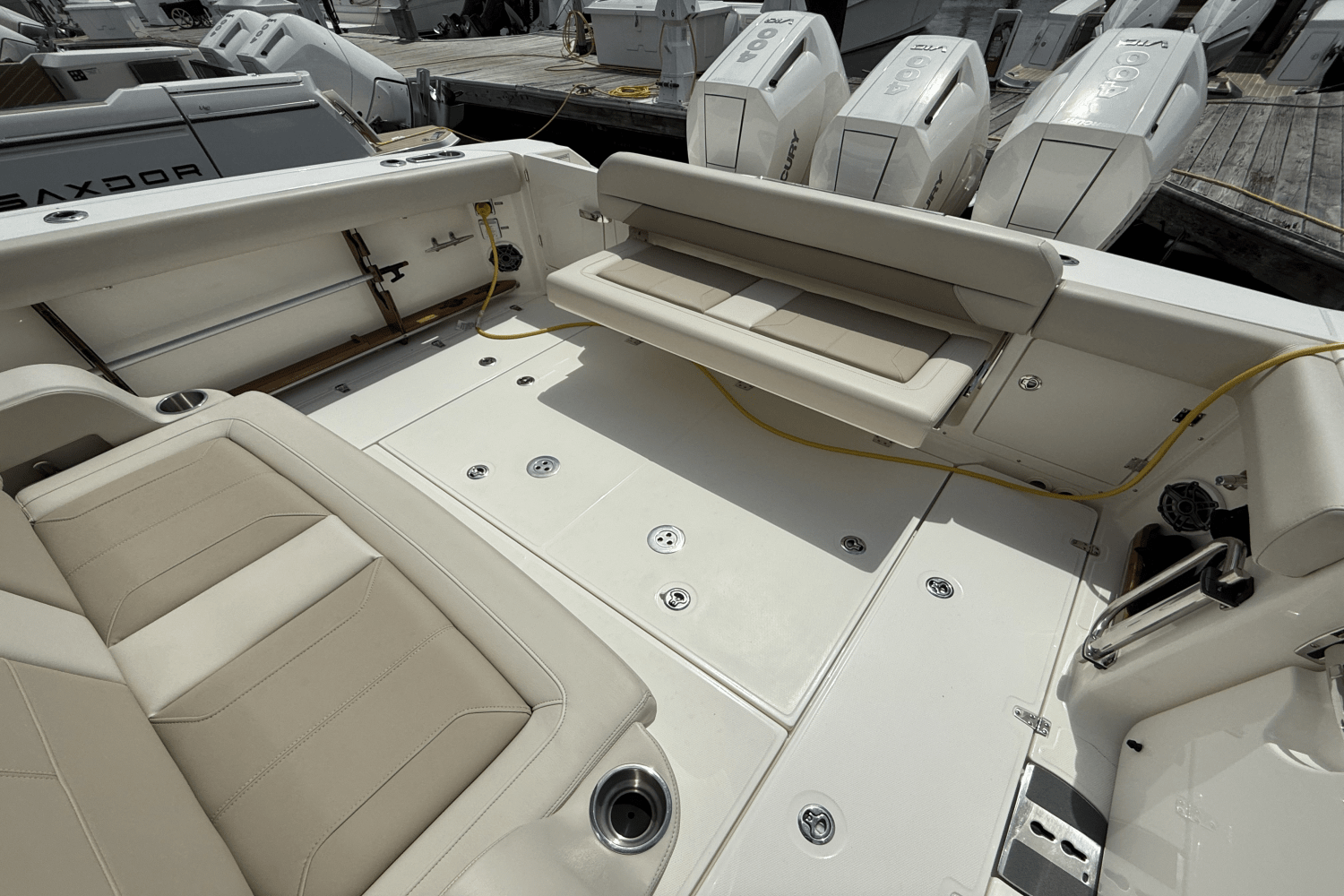 Slide: The Image of Boston Whaler 380 Outrage 2024 - 6