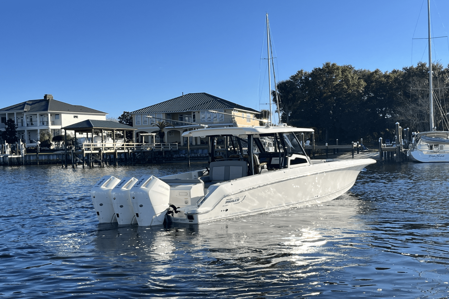 Slide: The Image of Boston Whaler 380 Outrage 2024 - 7