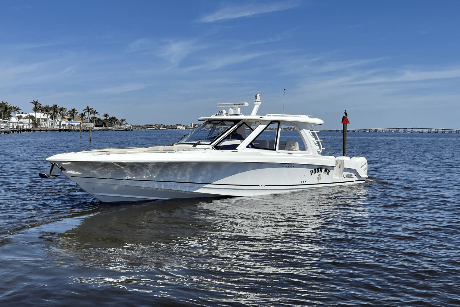 Slide: The Image of Boston Whaler 380 REALM 2020 - 0