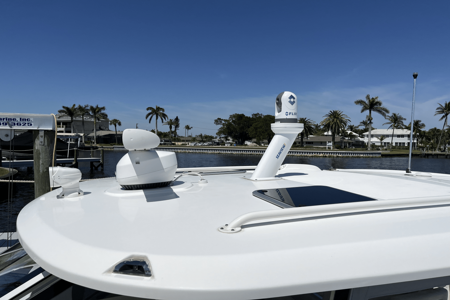 Slide: The Image of Boston Whaler 380 REALM 2020 - 49
