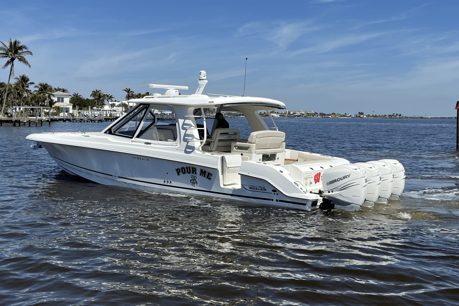 Slide: The Image of Boston Whaler 380 REALM 2020 - 8
