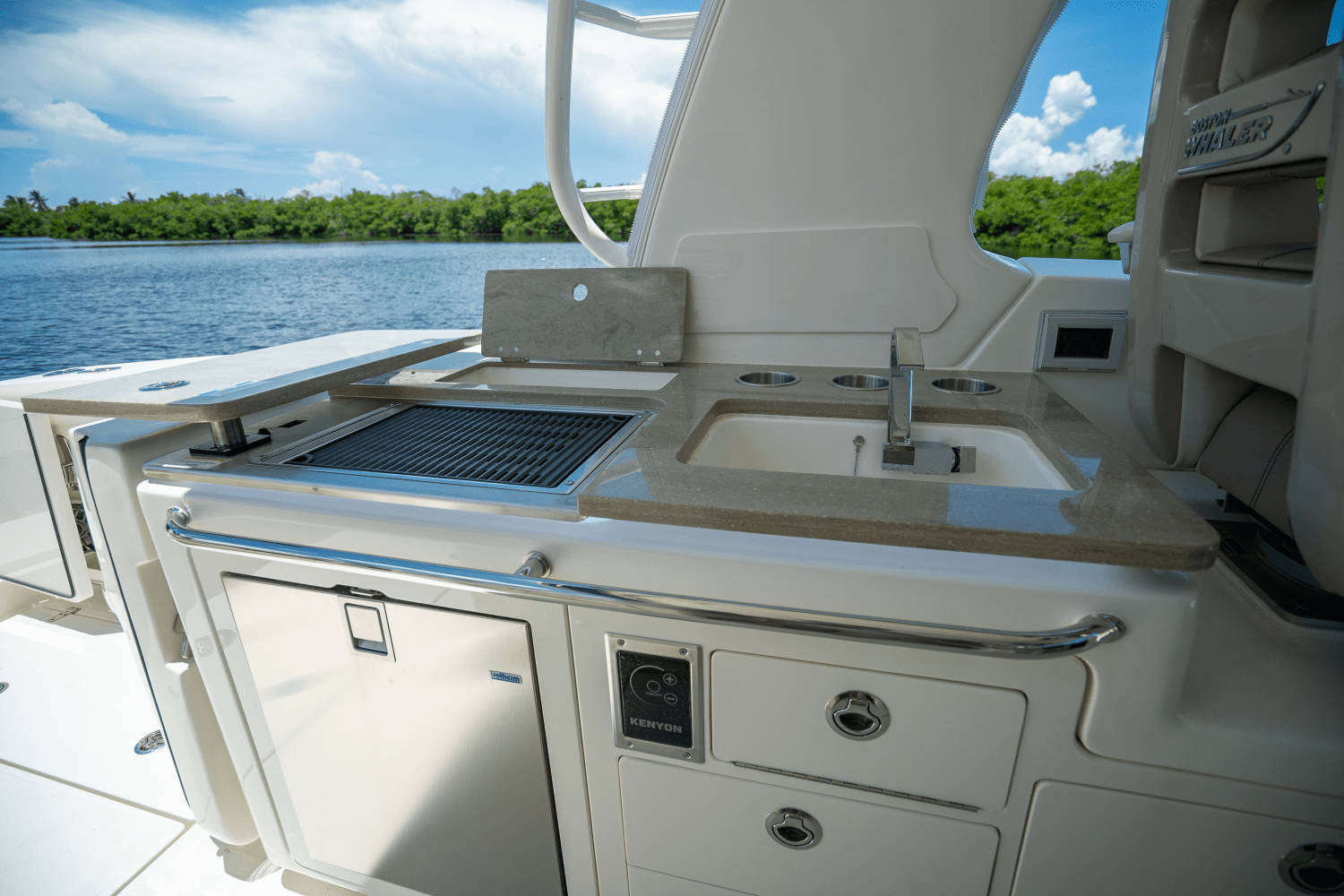 Slide: The Image of Boston Whaler 380 Realm 2024 - 12