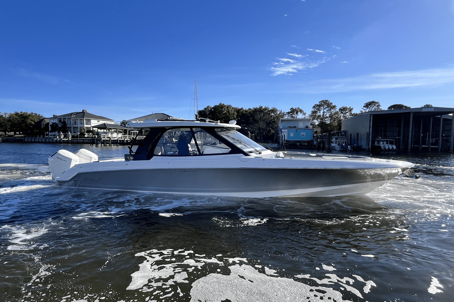 Slide: The Image of Boston Whaler 380 Realm 2025 - 14