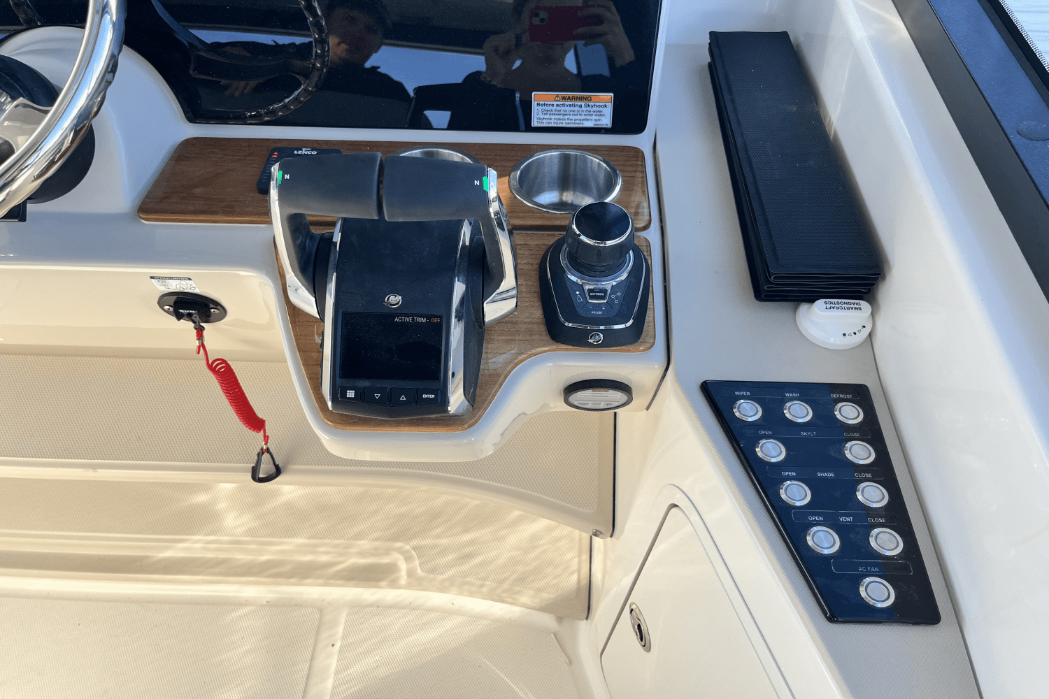 Slide: The Image of Boston Whaler 380 Realm 2025 - 30