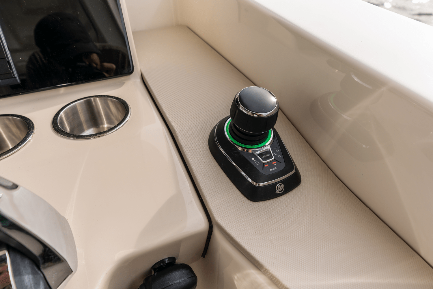 Slide: The Image of Boston Whaler 380 Realm 2026 - 111