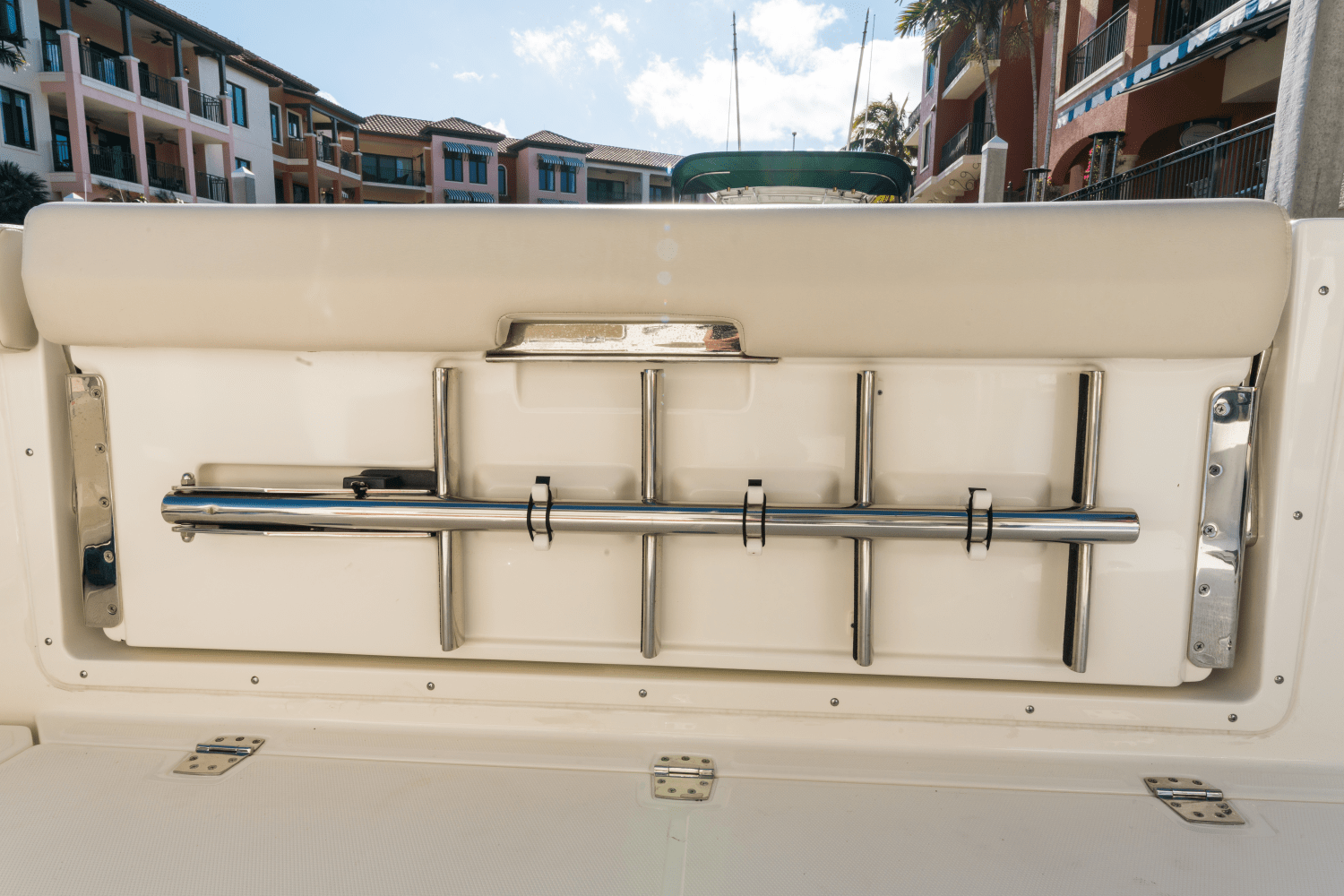 Slide: The Image of Boston Whaler 380 Realm 2026 - 119