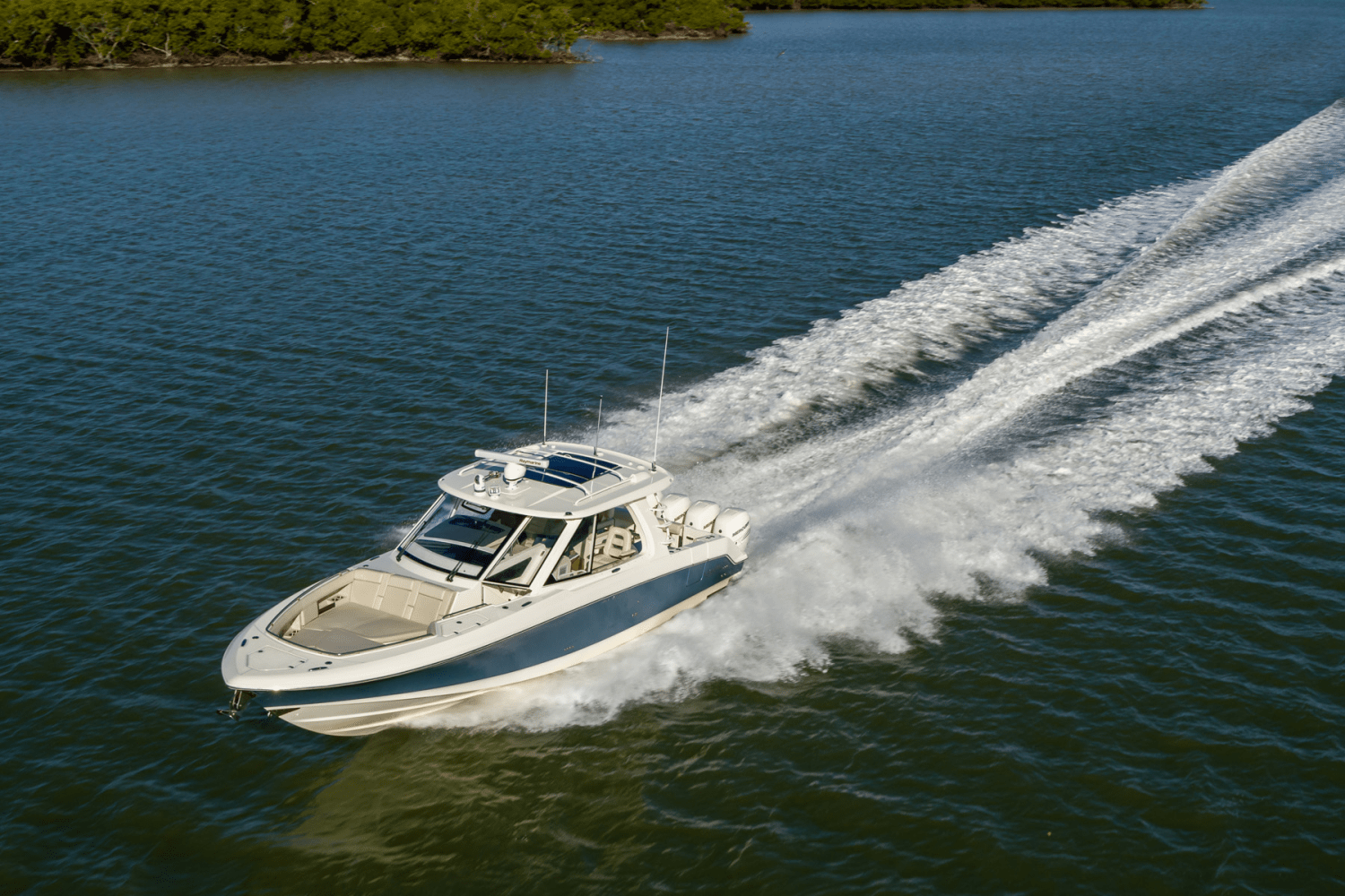 Slide: The Image of Boston Whaler 380 Realm 2026 - 2