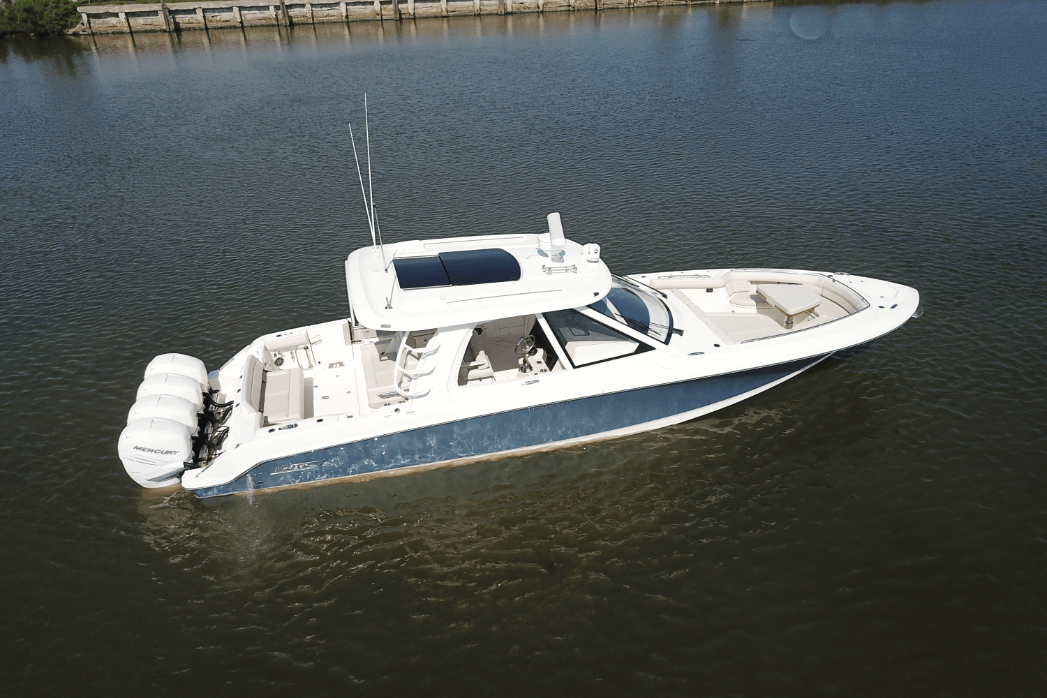 Slide: The Image of Boston Whaler 380 Realm 2026 - 33