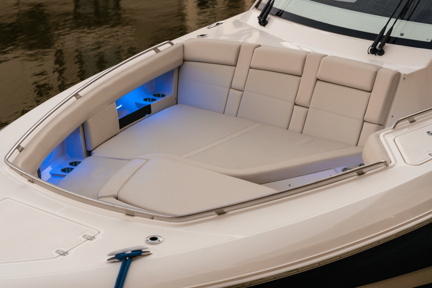 Slide: The Image of Boston Whaler 380 Realm 2026 - 54