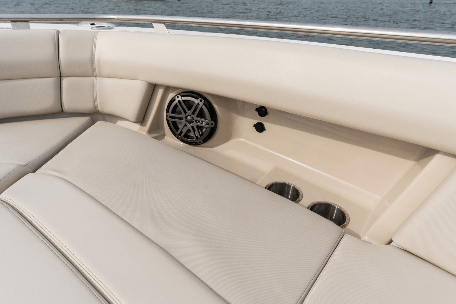 Slide: The Image of Boston Whaler 380 Realm 2026 - 74