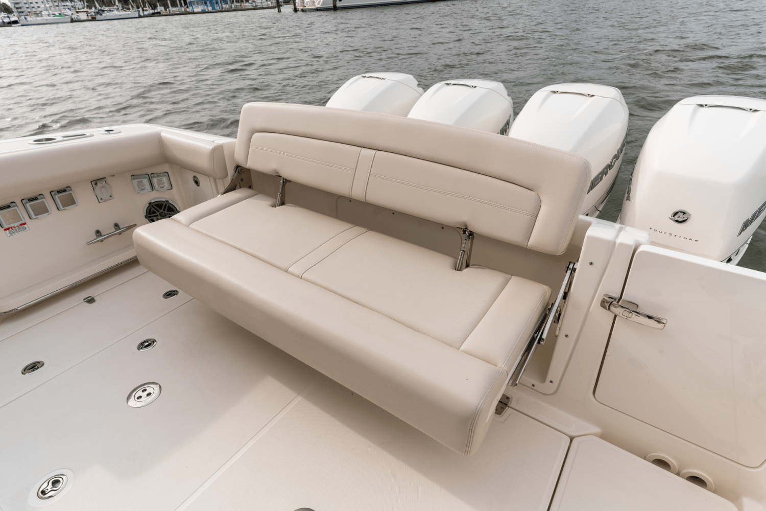 Slide: The Image of Boston Whaler 380 Realm 2026 - 93