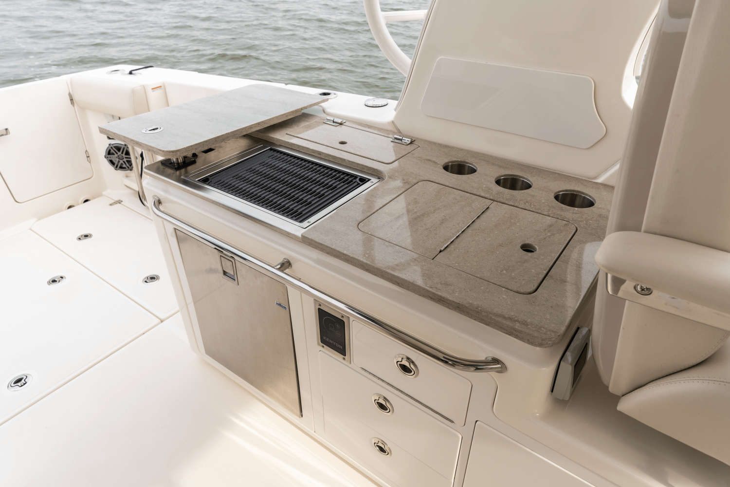 Slide: The Image of Boston Whaler 380 Realm 2026 - 96