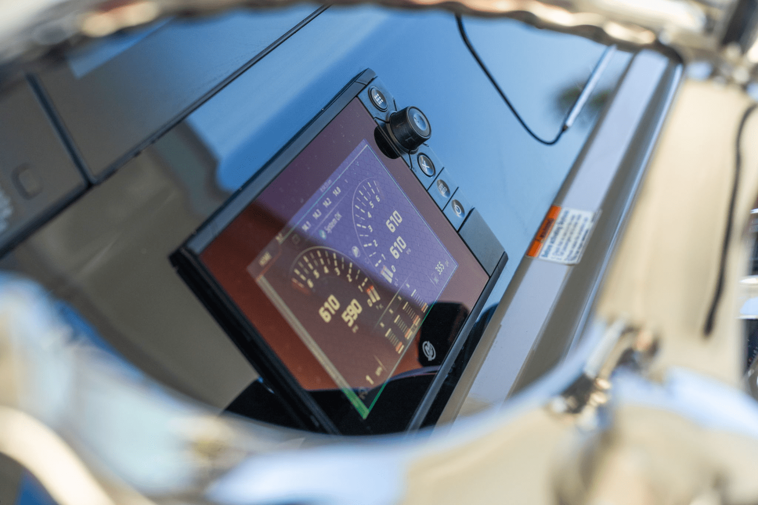 Slide: The Image of Boston Whaler 420 OUTRAGE 2017 - 23