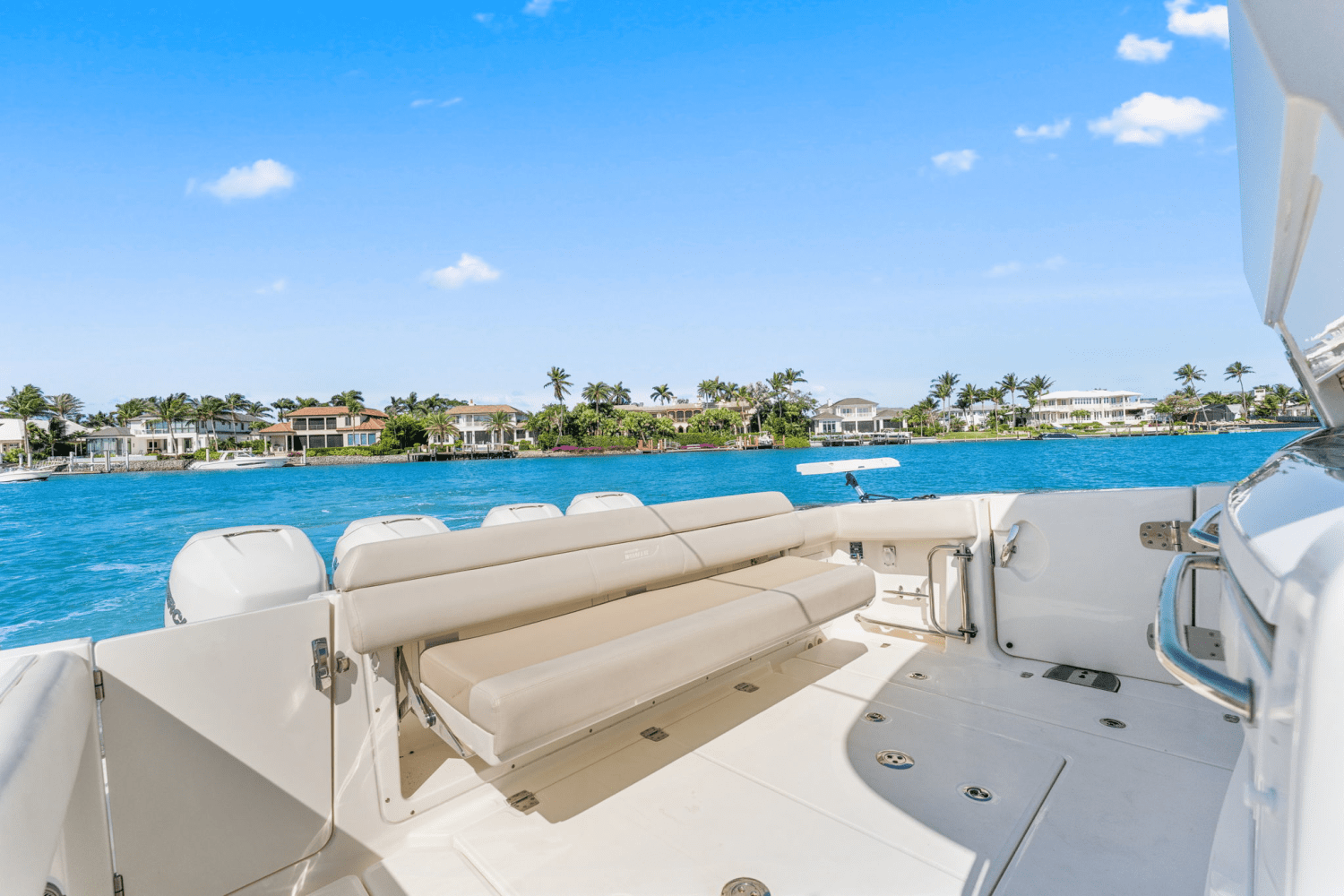 Slide: The Image of Boston Whaler 420 OUTRAGE 2017 - 36