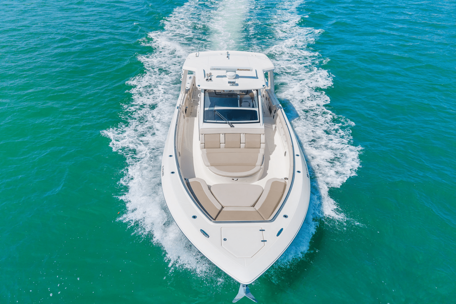 Slide: The Image of Boston Whaler 420 OUTRAGE 2017 - 6