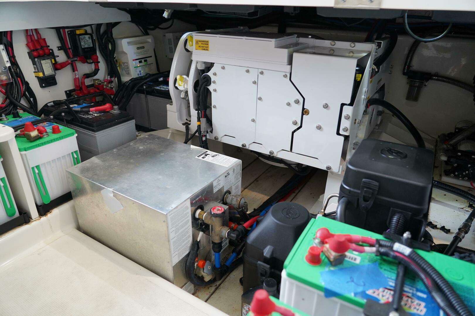 Slide: The Image of Boston Whaler 420 Outrage 2019 - 4826000